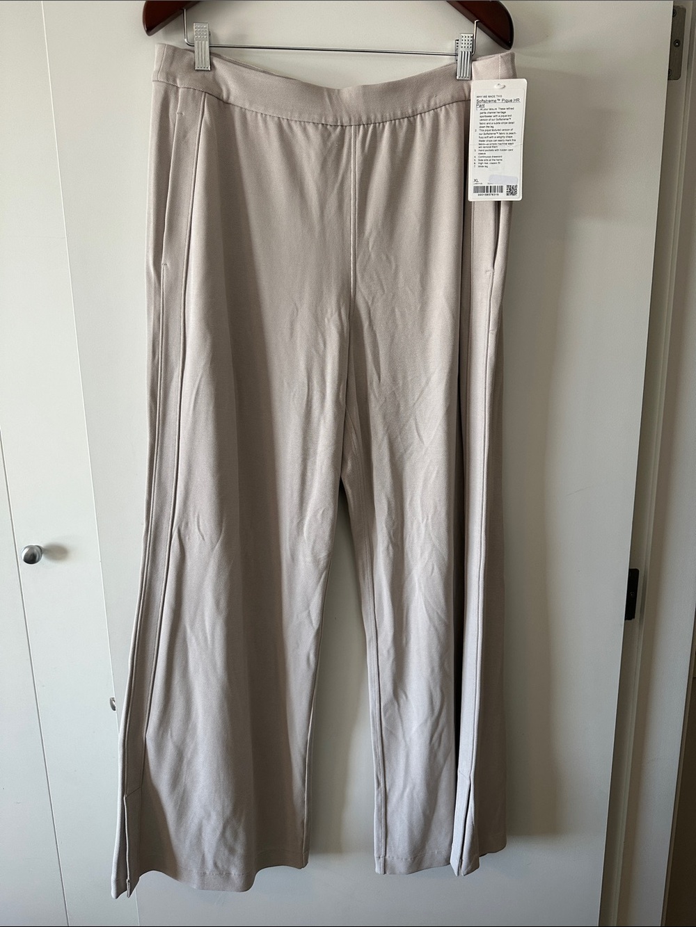 Lululemon Pique HR pants size XL